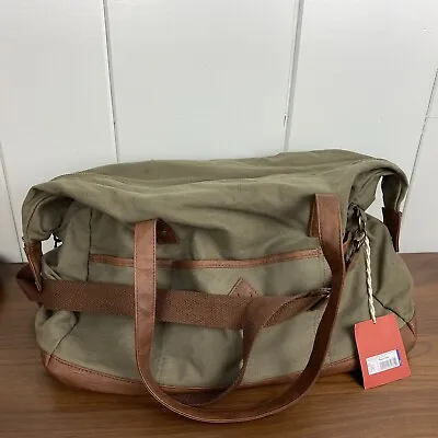 Mossimo Supply Company Weekender Green NWT Medium Duffle Bag • $19.95