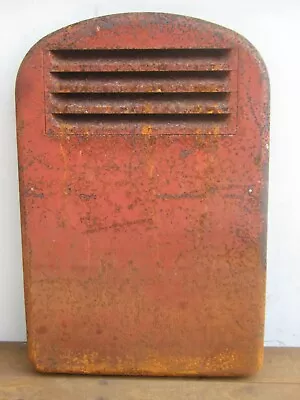 Metal Wall Art Rusty Red Grill Vent Cabinet Garden Art Industrial Steampunk • $59.95