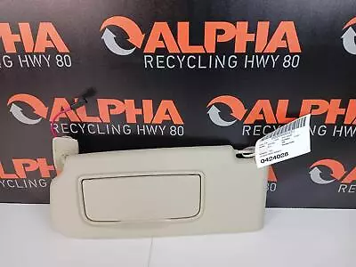 11 VOLVO 60 SERIES Sun Visor Left Lh Sun Visor 39856217 • $67.50