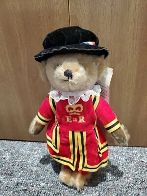 £30.18 • Buy 14 Inch Royal Guard Beefeater Teddy Bear By Merrythought