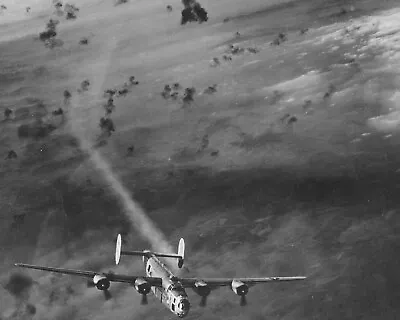 B24 Consolidated Liberator Damaged By Flak 4x6 • $5.99