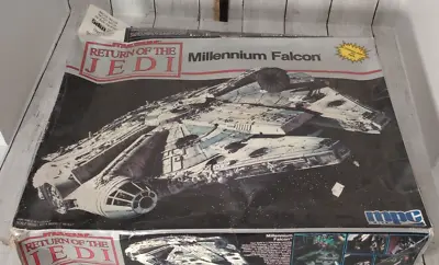 Vintage MPC Return Of The Jedi Millennium Falcon 8917 Scale Model Kit 1989 • $40.49