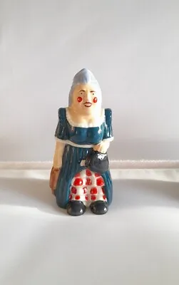 Wade Figurine World Collectors Club Pantomime Dame 1997 • £3.99