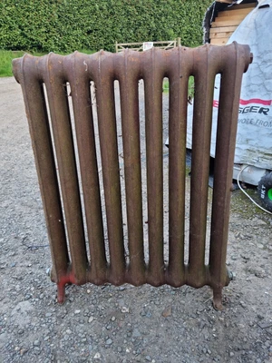 £50 • Buy Old Vintage Floor Standing Cast Iron Radiator