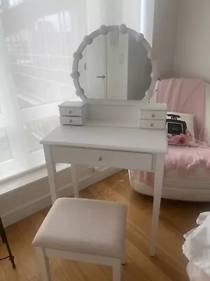 Vanity Desk With Lights - Assembled • $75