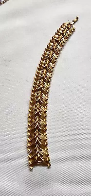 Trifari Vintage Goldtone 7  Link Bracelet • $15