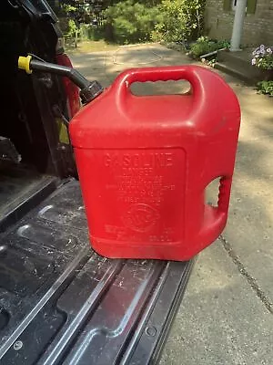 Blitz 6-Gallon + 16 Oz Gas Can Model 50841 Preban • $39