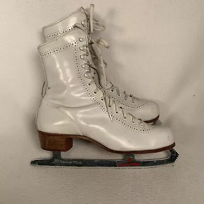 Canadian Flyer Vintage Ice Skates Womans Size 9 • $28