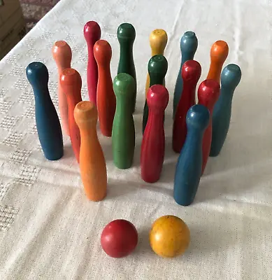 Vintage 17 TOY WOODEN BOWLING PINS Tabletop Set • $10.99