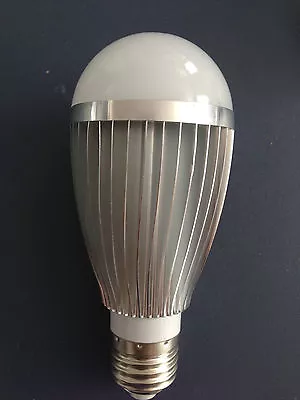 7W High Quality Globe LED Light Bulb Warm White E27 Medium Screw Base  4300K • $7.99