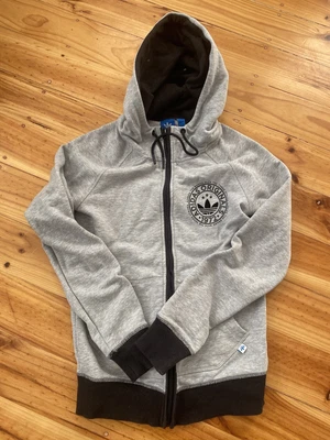 $17.99 • Buy Adidas Originals Ladies Hoodie, Size 8