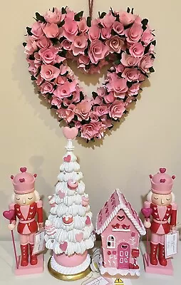 One 1 Cupcakes And Cashmere Valentines Day Heart Nutcracker Pink And Red • $49.99
