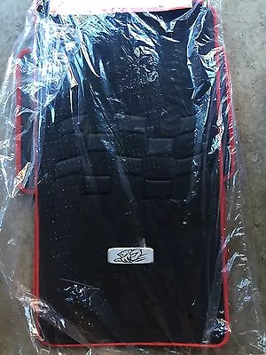 $225 • Buy Genuine Holden Vf & Vf2 Commodore Ss Ssv Redline Motorsport Carpet Mats Set Of 4