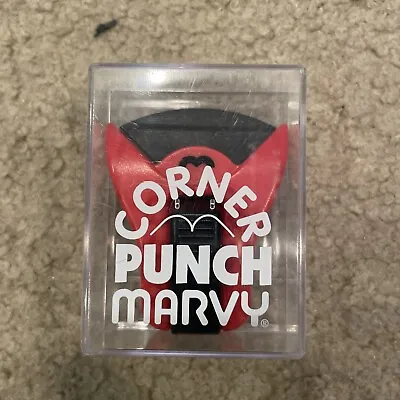 Marvy  Scallop Corner Punch • $7.99