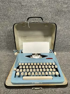 Rugged Royal All Metal Structural Design Vintage Typewriter With Case • $128.02