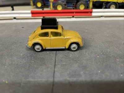 £12 • Buy Corgi Husky 20 VW VOLKSWAGEN BEETLE 1300 & LUGGAGE