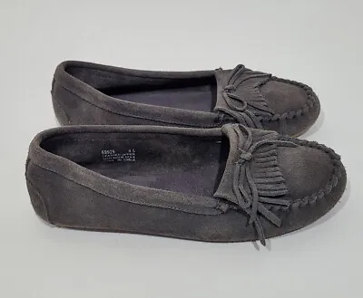 Minnetonka Women 9.5 Moccasin Gray Suede Leather Kilty Flat Comfort Slip On • $19.88