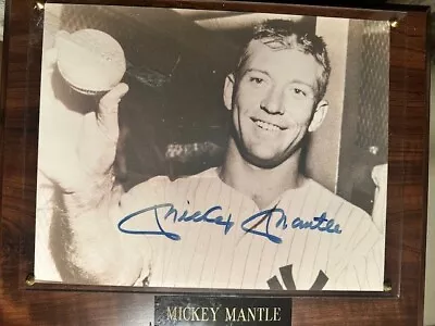 Mickey Mantle Autographed 10 X 13  The Mick  1957 Authentic 8 X 10 Photo • $275