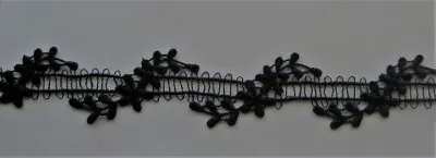 CRAFT-SEWING-LACE 1.5mtrs X 30mm Black Embroidered Leaf Design Venice Lace • £2.33