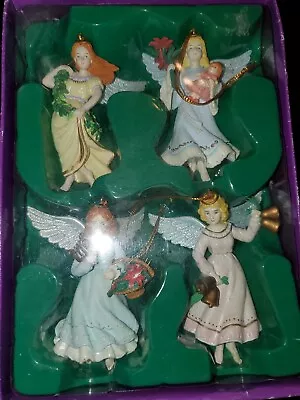 Mistletoe Magic Gift Set Ornaments 4 ANGELS IN BOX  • $6.99