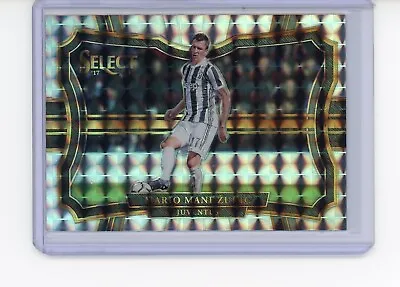 2017-18 Panini Select Soccer Field Level Silver Prizm Mario Mandzukic  #288 • $2