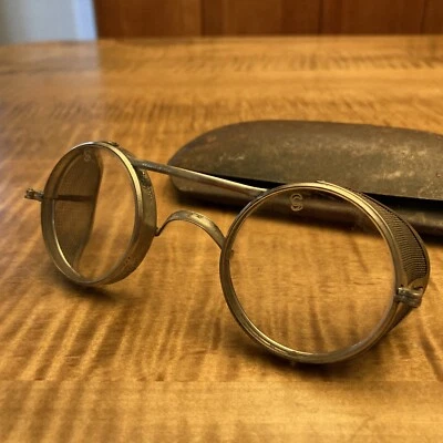 $40 • Buy Rare Vintage Saniglas Kings Safety Goggles With Original Metal Case