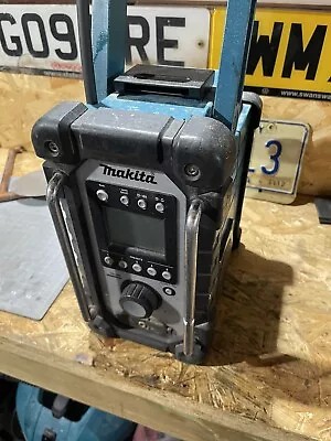 Makita 18V  DMR 102 Job Site Radio Works With Main & Battery  (Body Only) • £50