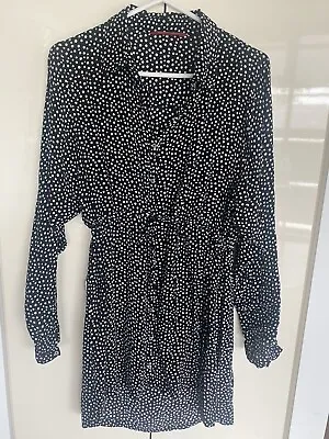 Tigerlily Dress 8 Long Sleeve Black & White Knee Length Dress • $10