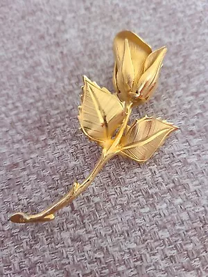 Vintage Brushed Gold Costume Jewelry Rose Flower Brooch • $10