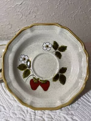 2 Mikasa Strawberry Festival Saucer Plate • $0.99