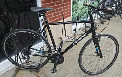 2017 Trek FX 3 Hybrid Bicycle 22.5  Retail $700 • $1.54