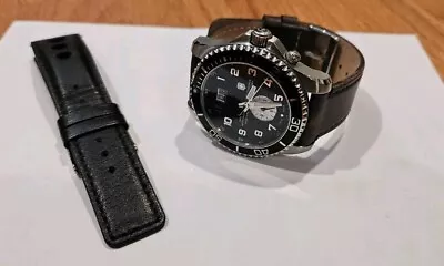 Victorinox Swiss Army Men's 241441 Maverick GS Dual Time 43mm Watch • $300