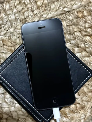 $30 • Buy Apple IPhone 5 - 16GB - Black & Slate A1429 (GSM) (AU Stock) Read Description