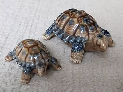 Wade Whimsies Pair Of Tortoises Medium (8cm) And Small (5cm) In Length • £5.99