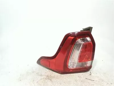 Passenger Tail Light With Police Package Wig Wag Fits 16-19 EXPLORER 8026126 • $296.99