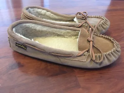 Womens Size 6 Cabelas Brown Leather Faux Fur Lined Slippers  • $19.99