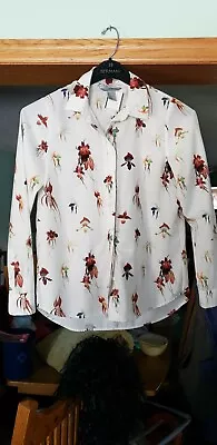 H & M White Blouse W Flowers Size 4 • $20.99