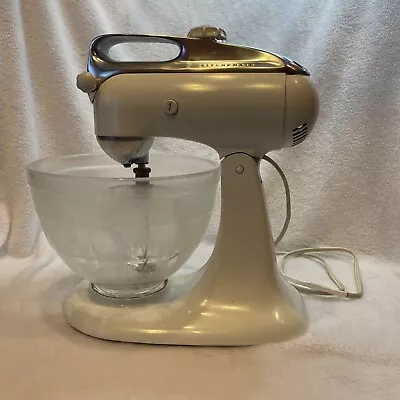 Vtg Mid Century WHITE Kitchen Aid Kitchenaid Mixer Model 4-C & Glass￼ Bowl USA • $128