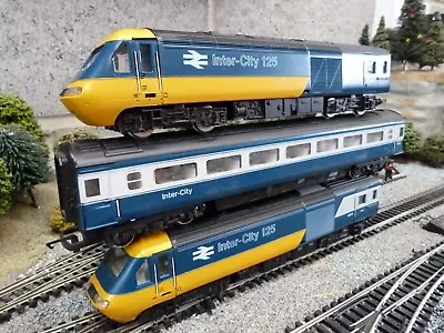 Hornby HST Intercity 125 Train Pack For OO Gauge Model Train Set • £36
