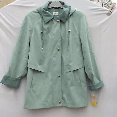 Ladies Brand New Mint Green Poly/ Nylon Jacket By Mackays UK Size Large • £17.50