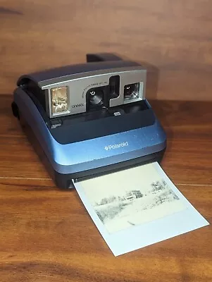VTG. Polaroid One 600 Instant Camera Blue FILM TESTED! Works Great!  • $32.99