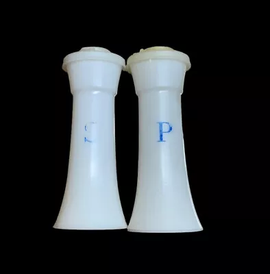 USA Vintage Tupperware SALT & PEPPER SHAKERS # 718-15 718-10 Rare Blue Letters • $18.99