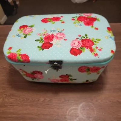 Large Oval Blue Floral Sewing Basket • $24.99