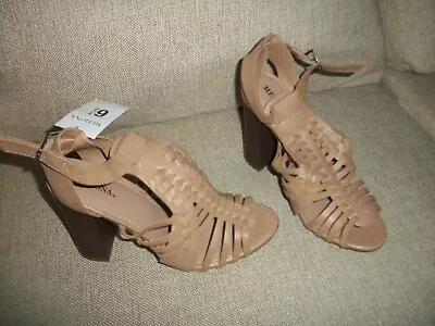 Ladies Strappy Sandals By Merona Size 6.5 New W Tags !!! • $15.81