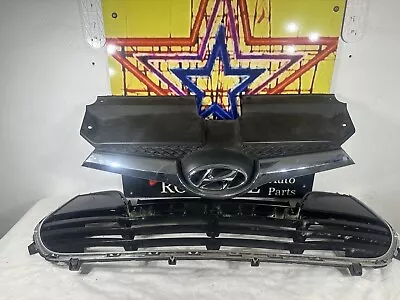 OEM 2012-2016 Hyundai Veloster Black Front Bumper Lower Grille Grill 2 Pieces • $175