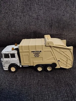 1986 Matchbox Super Kings K133 Recycle Garbage Truck • $8