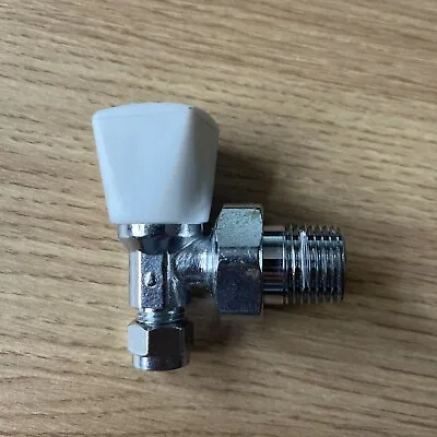 Crestalux 8mm Angled Radiator Valves 3/4  Union Tail • £4