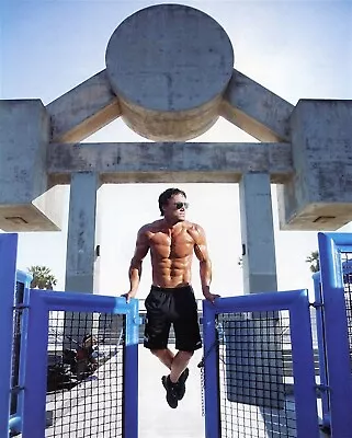 GREG PLITT SHIRTLESS BEEFCAKE MUSCLE Photo #2 At MUSCLE BEACH VENICE 177 • $14.99