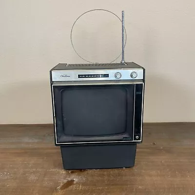 Vintage Airline GEN-11960A 9  Transistor Portable TV Television Montgomery Ward • $60