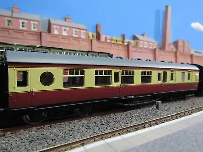 Bachmann LMS 57ft Porthole Coach Corridor Brake BR Crimson & Cream 39-465 • £35